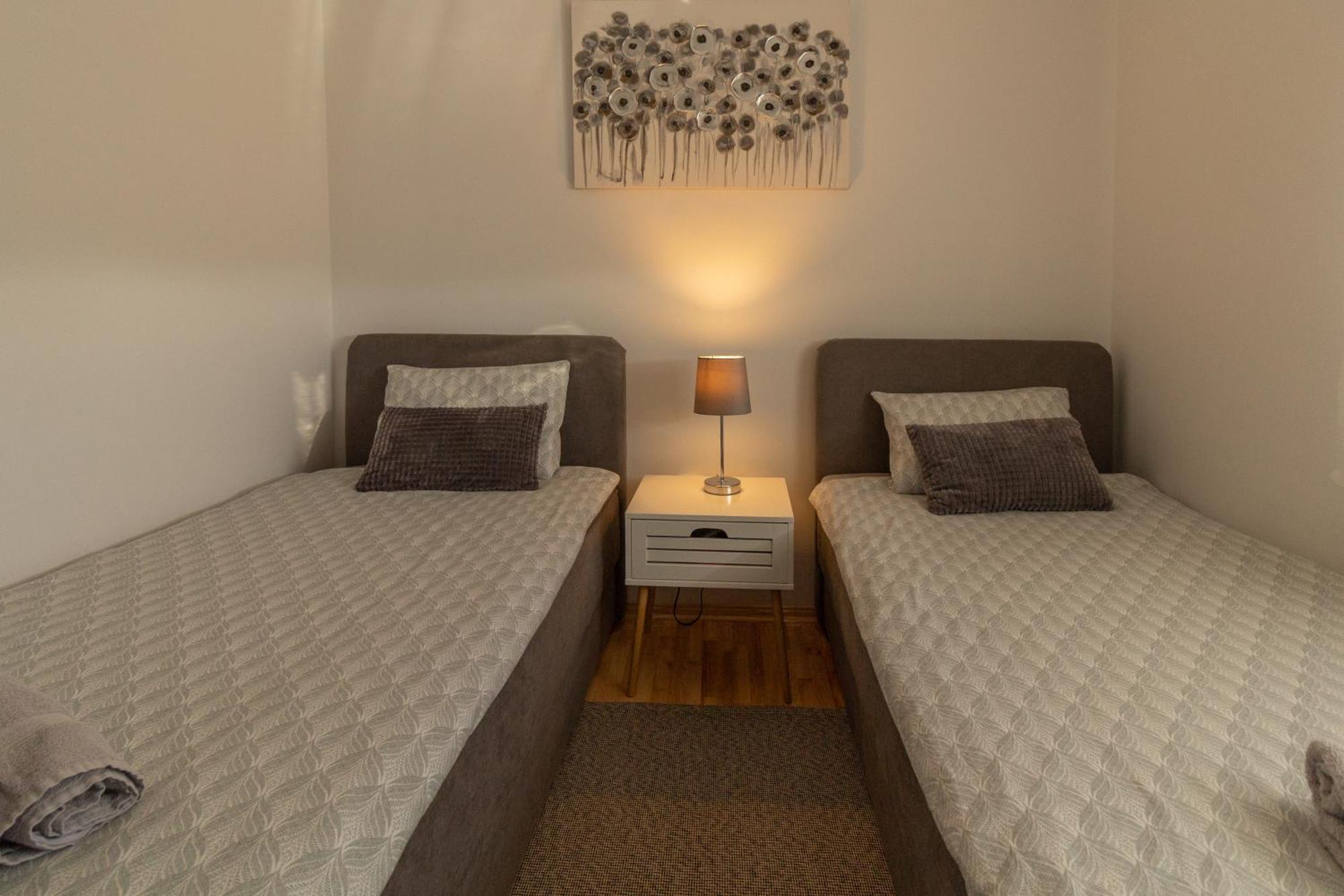 פריבלאקה Modern And Spacious Apartment Helena Near The Beach מראה חיצוני תמונה