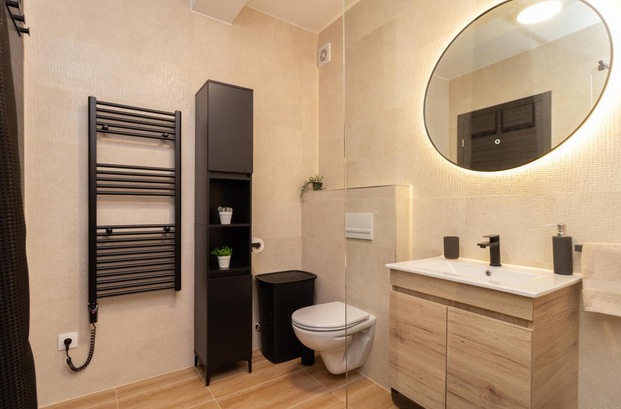 פריבלאקה Modern And Spacious Apartment Helena Near The Beach מראה חיצוני תמונה