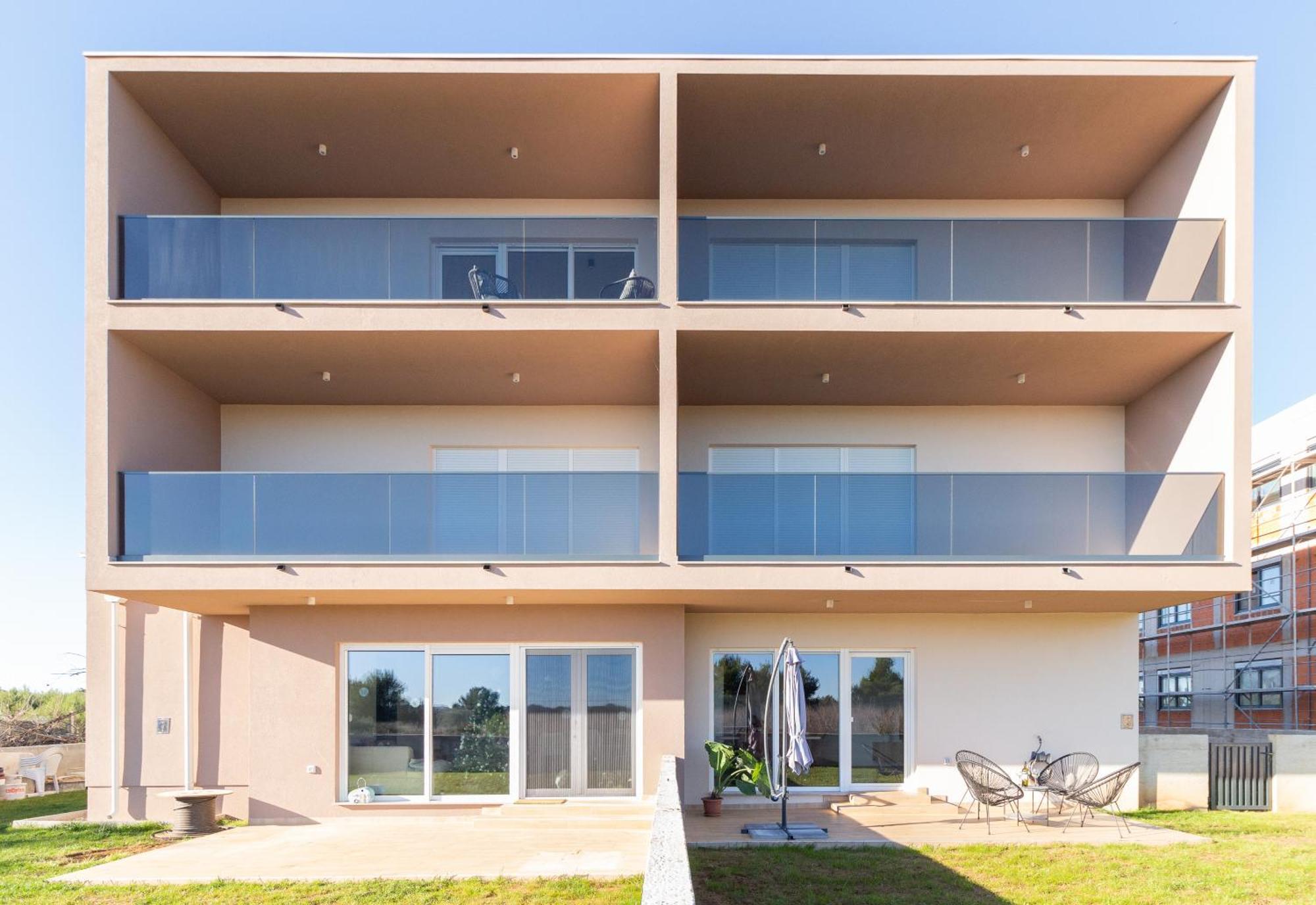 פריבלאקה Modern And Spacious Apartment Helena Near The Beach מראה חיצוני תמונה